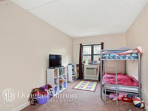 3rd image of 65 E 118th St Fl 1