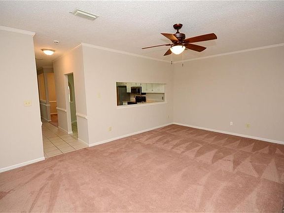 4th image of 1403 Sampson Ln
