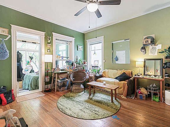 5th image of 1641 N Vine St APT 3