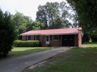 209 Reynolds St NW, Baconton, GA 31716