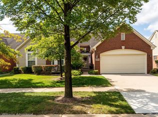 40638 Lenox Park Dr, Novi, MI 48377