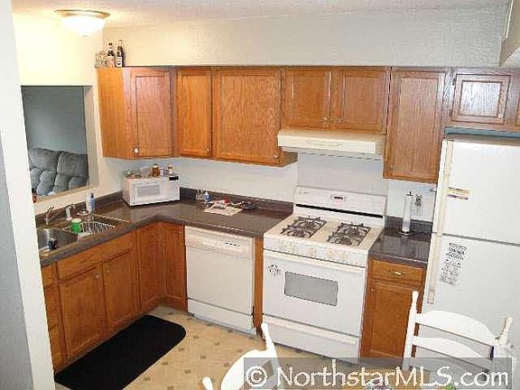 3rd image of 1284 Norton Avenue NE