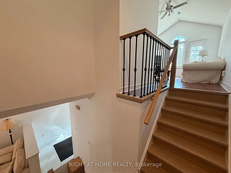 2 Mary Gapper Cres #7 — Photo 26