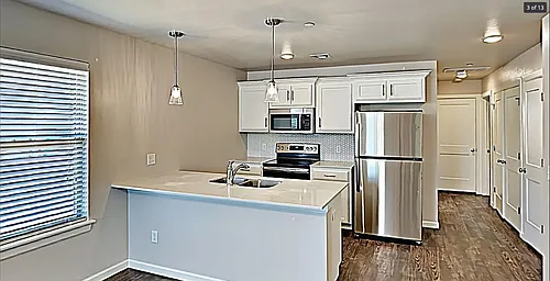 403 Summit Ridge Dr Photo 1