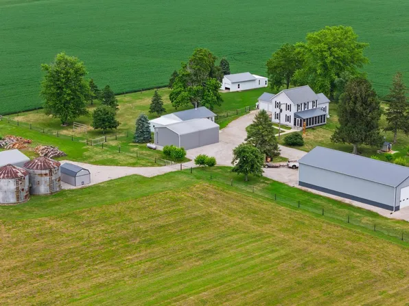 1014 Bricktown Rd, Lowpoint, IL 61545