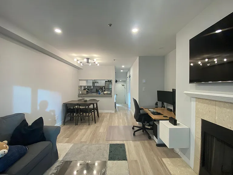 2238 Eton St #310 — Photo 10