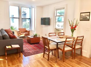 10 King Pl #1, Cambridge, MA 02139