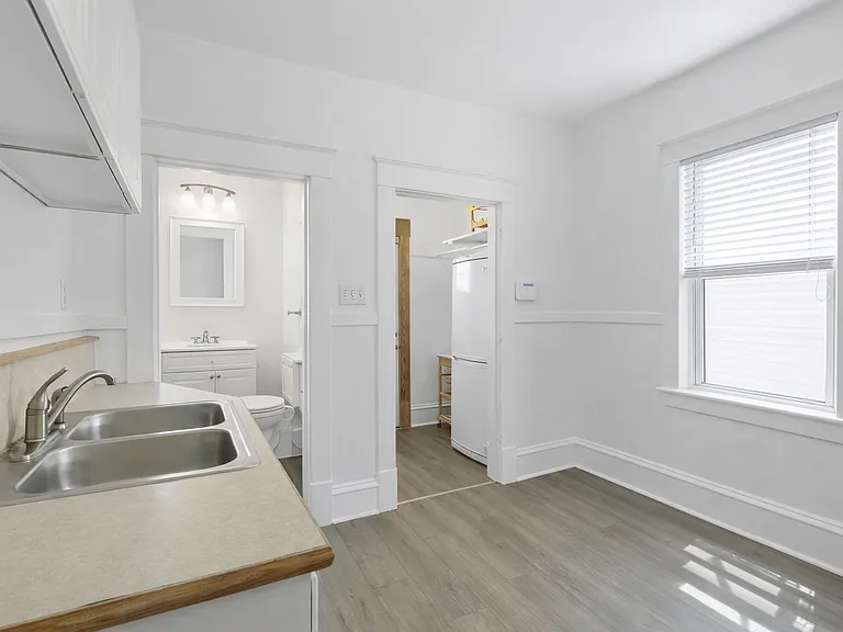 346 Cleveland Ave N — Photo 5