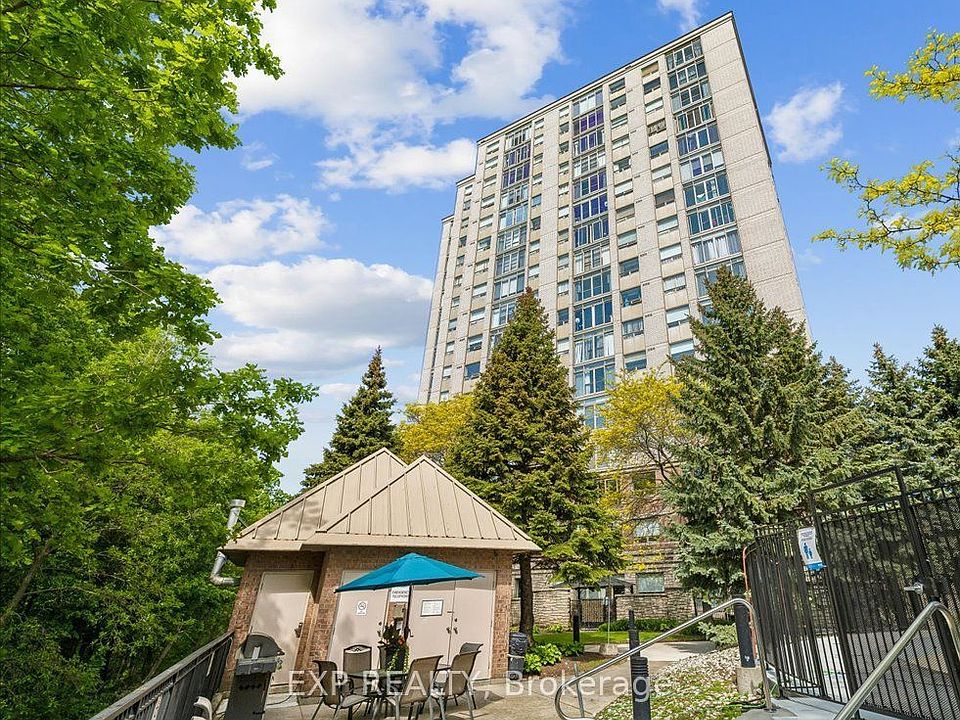 1st image of 200 Burnhamthorpe Rd E #708