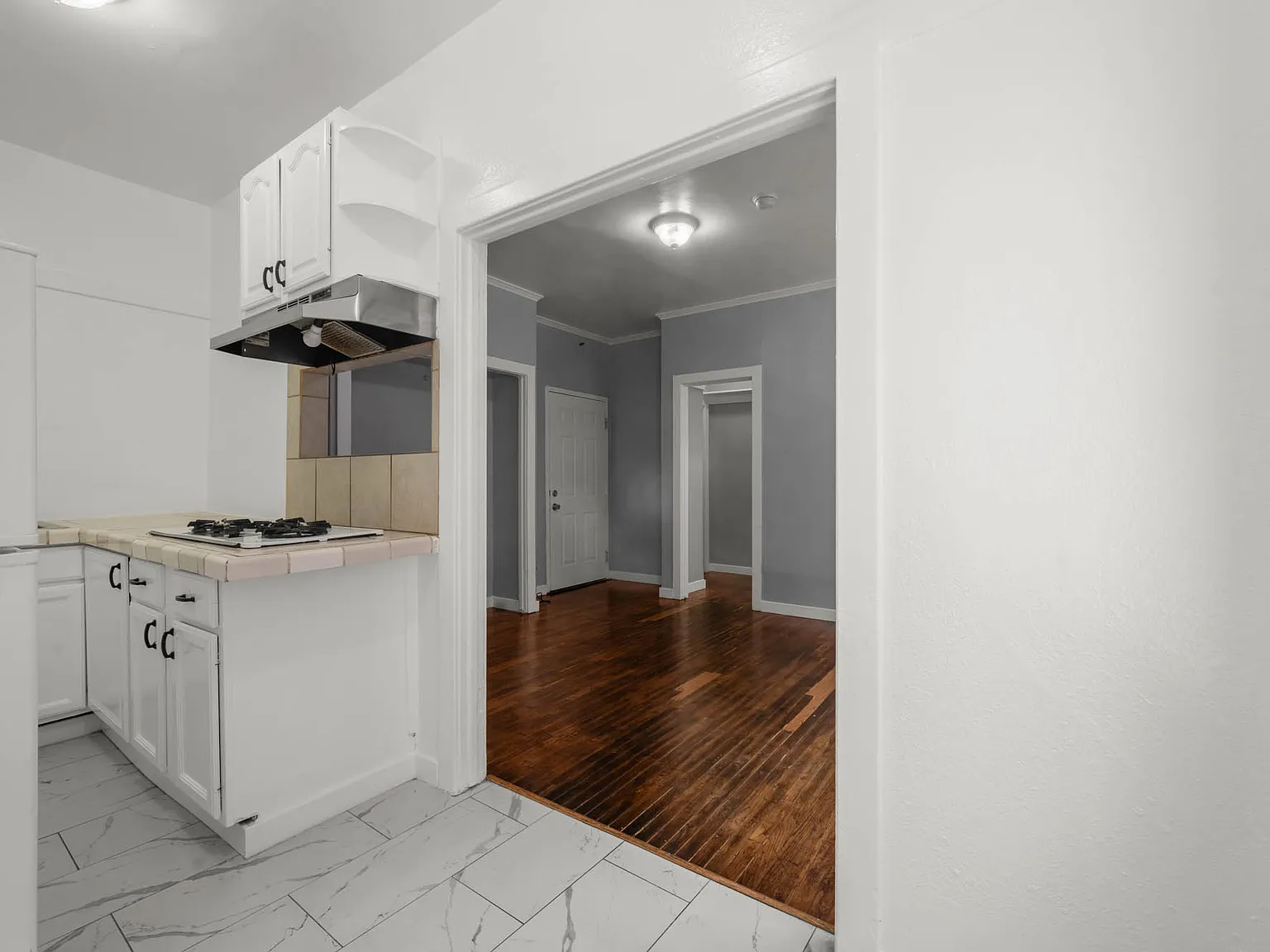 406-412 S Rampart Blvd — Photo 4
