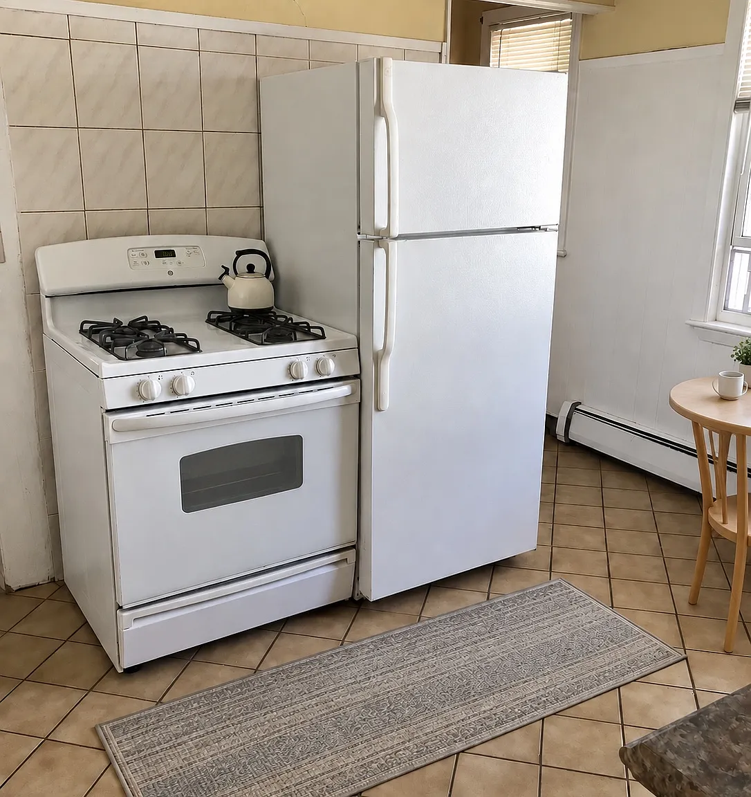 4 bed, $5,400 — Photo 4