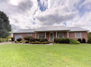 3250 Robinson Creek Rd, Morristown, TN 37813