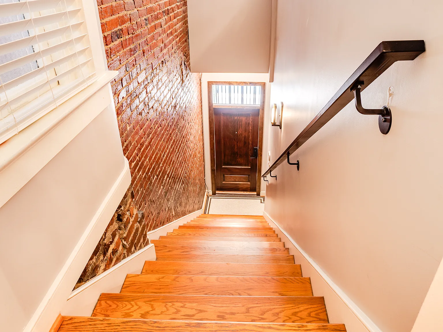 1 bed, 1100 sqft, $3,650 — Photo 3