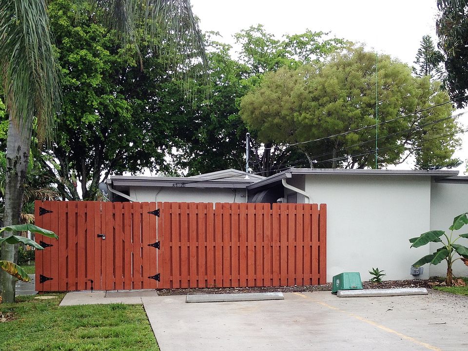 Unit entrance - Fenced in Patio