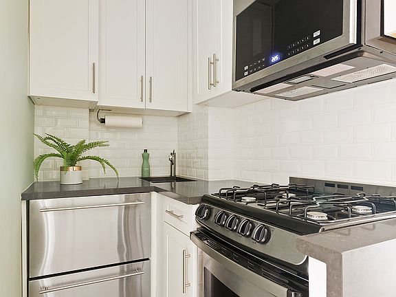 3rd image of 235 W 102nd St APT 10S