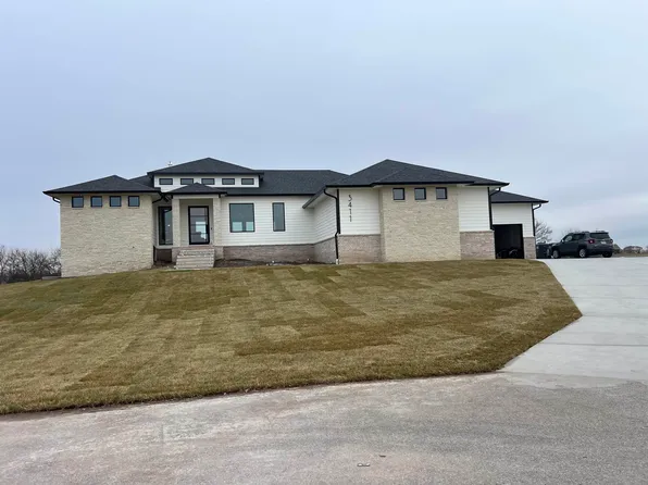 3411 S Firefly St, Wichita, KS 67227
