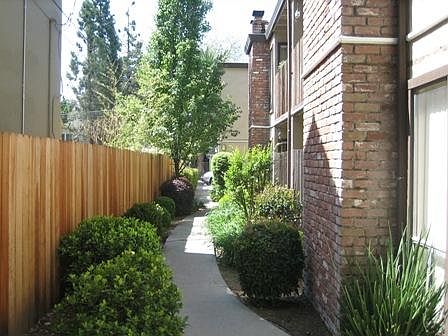 5th image of 2714 E St #16