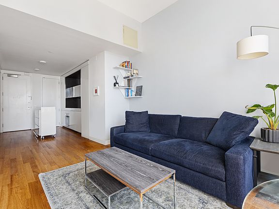 5th image of 15 William St APT 40C
