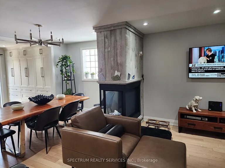 8 Munford Cres — Photo 9