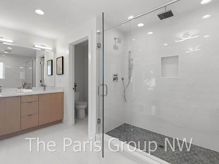 455 4th Ave S #1 — Photo 17