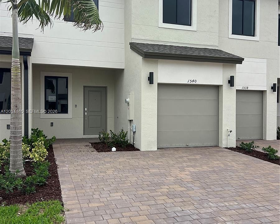 1st image of 1540 NW 1st Ave