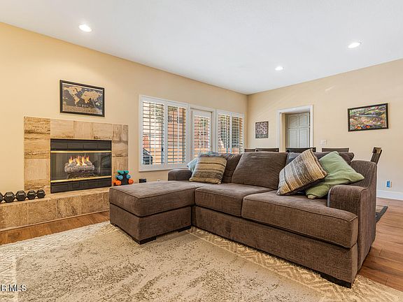 2nd image of 5200 White Oak Ave Unit 30