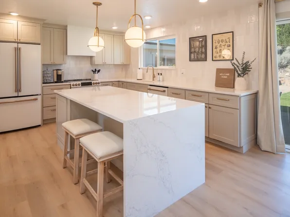 12835 Thomas Creek Rd, Reno, NV 89511