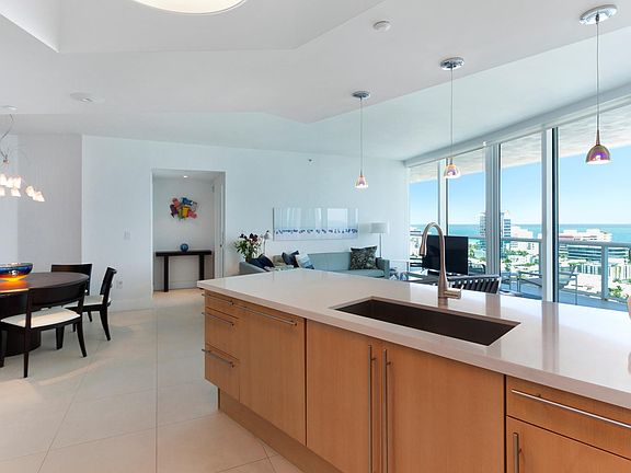 5th image of 1000 S Pointe Dr Penthouse 1607