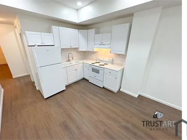 910 N 41st St Floor 1, Philadelphia, PA 19104