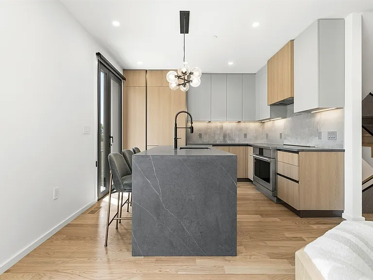 9 Algonquin Rd #2 — Photo 7