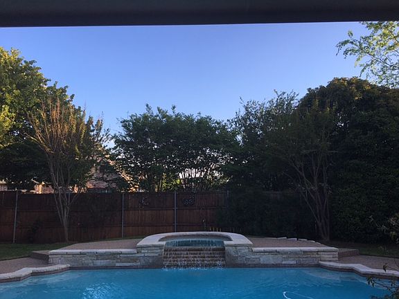 2nd image of 1612 Emerald Green Ln