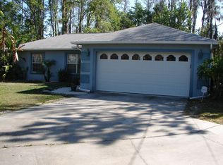 19011 Sunlake Blvd, Lutz, FL 33558