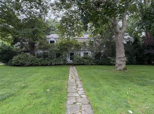 18 Horsemill Rd, Water Mill, NY 11976