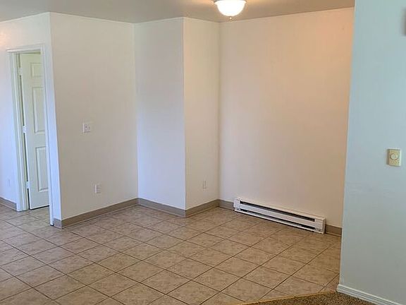 4th image of 17 W 24th Ave Unit B1