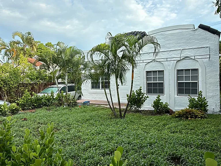 503 Avenida Hermosa #1 — Photo 11