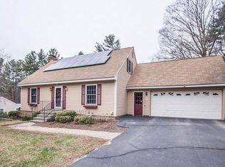 71 Cricket Dr, Sturbridge, MA 01566