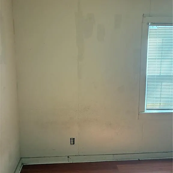 1821 Seale St — Photo 5