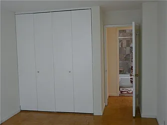 Rented by R New York