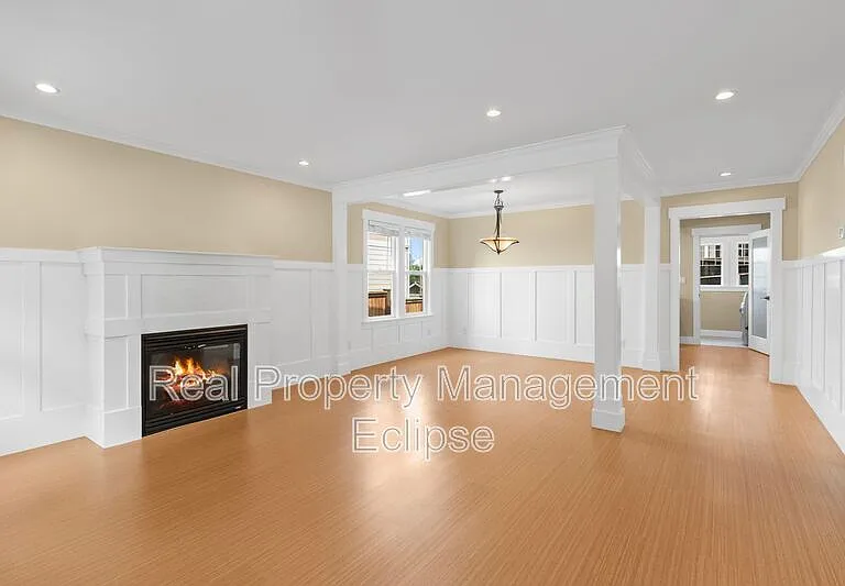 26616 NE Valley St #A — Photo 4