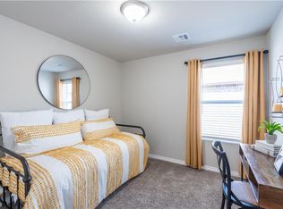 4405 Palmetto Bluff Dr, Mustang, OK 73064