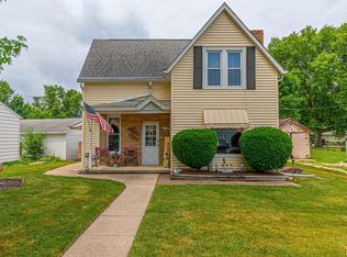 313 S Warren St, Tremont, IL 61568