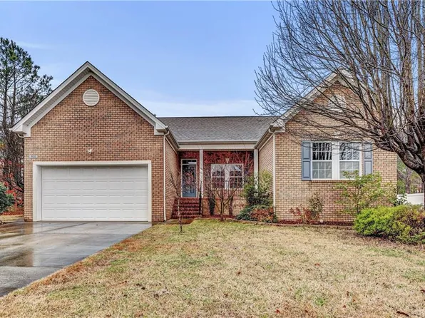 900 Little Marsh Ln, Chesapeake, VA 23320