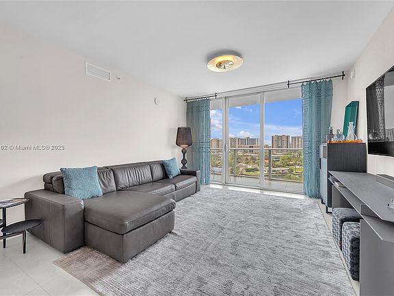 5th image of 330 Sunny Isles Blvd #5-804