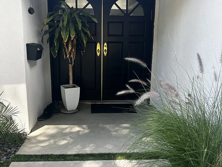 5647 Comanche Ave — Photo 23