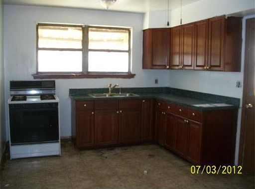 4th image of 1715 Moisant St