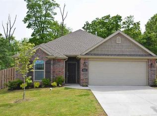 3103 S J St, Rogers, AR 72758