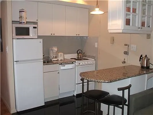 Rented by Empire State Properties | media 85