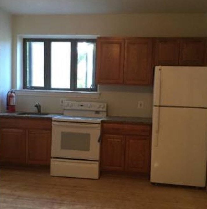 2nd image of 5039 N 5th St #2