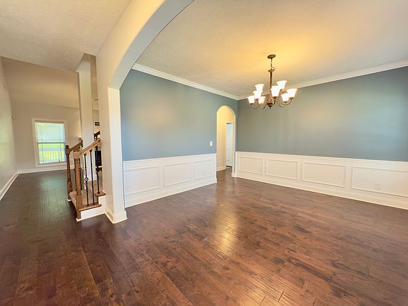 4th image of 532 Larkspur Dr