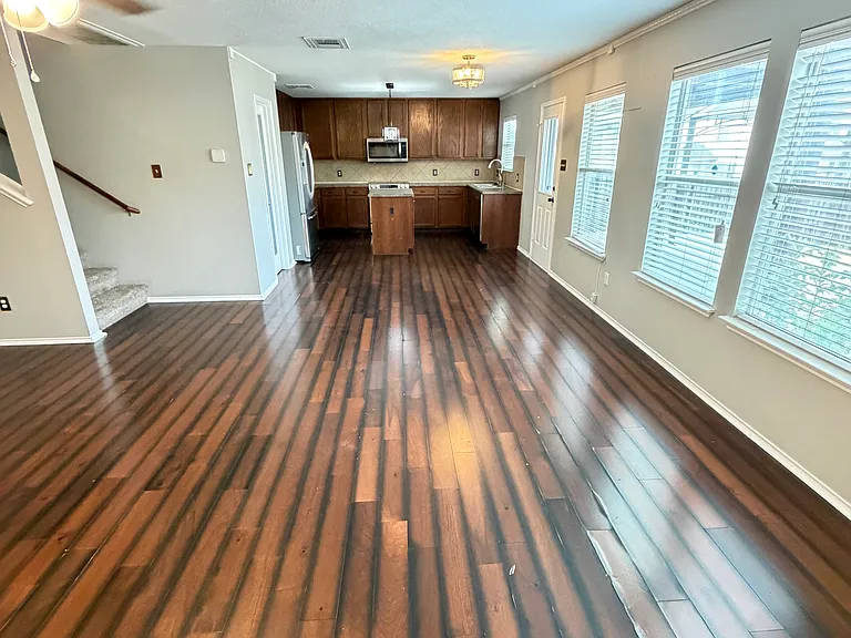 9005 Bellgrove Ct — Photo 7